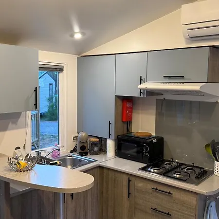 Campingplatz Entre Ocean Et Bassin, Mobil-home Confort *